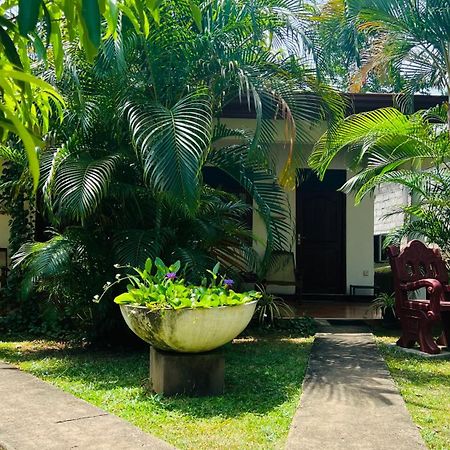 Lal Home Stay Sigiriya Exteriör bild