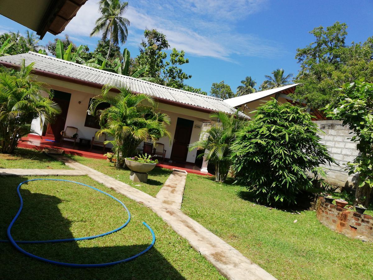 Lal Home Stay Sigiriya Exteriör bild